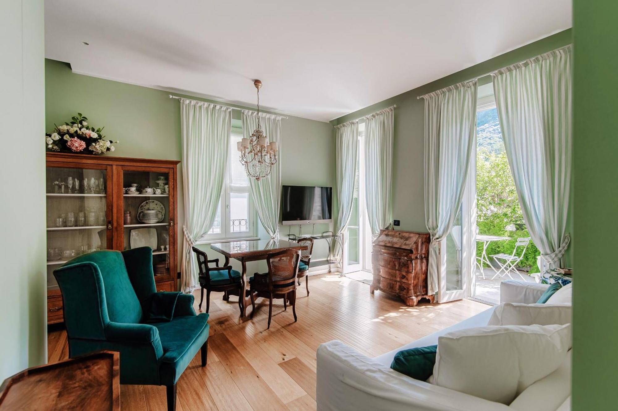 Green Home 65 - The House Of Travelers Комо Экстерьер фото