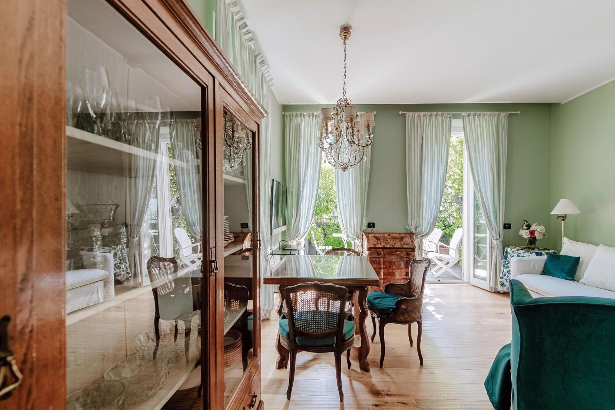Green Home 65 - The House Of Travelers Комо Экстерьер фото