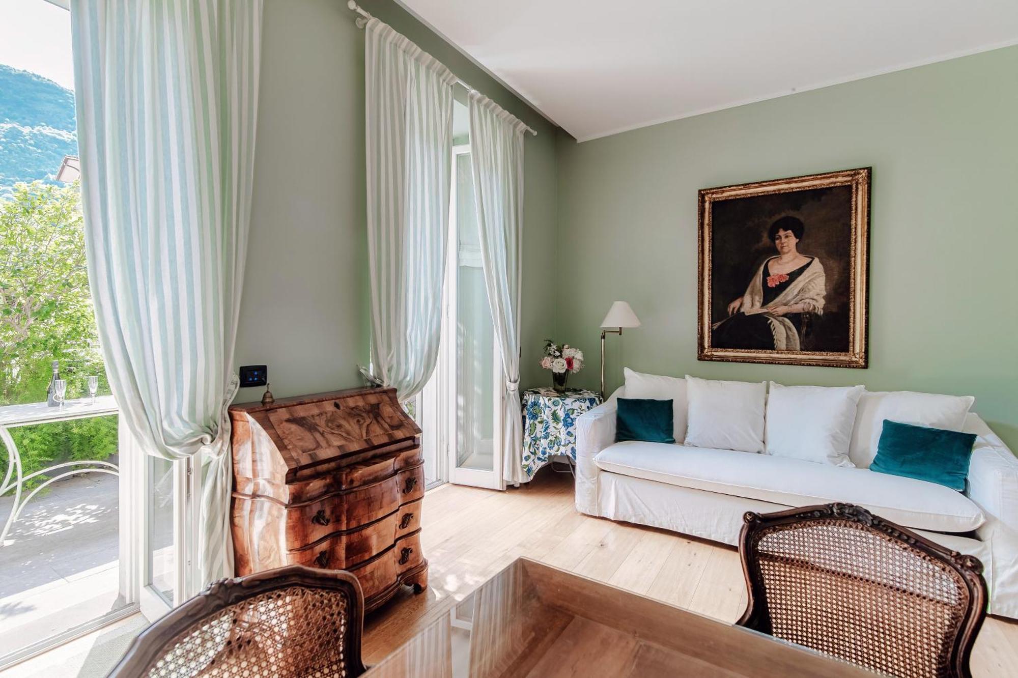 Green Home 65 - The House Of Travelers Комо Экстерьер фото